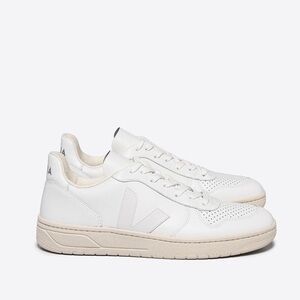 Veja V-10 Leather V Sneaker